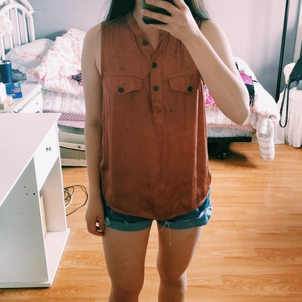 Sleeveless Top